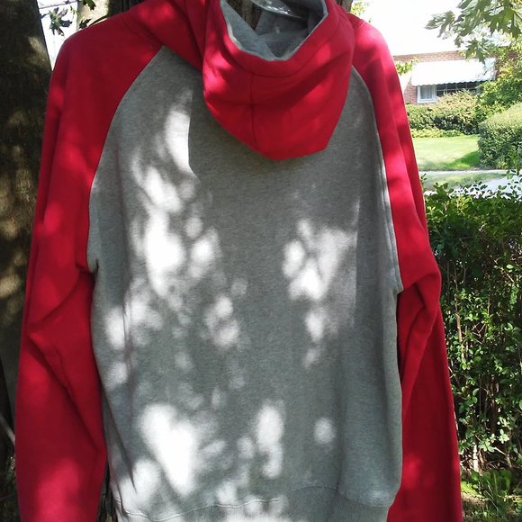 XL Red and Gray Nebraska Huskers Pullover - Picture 5 of 9